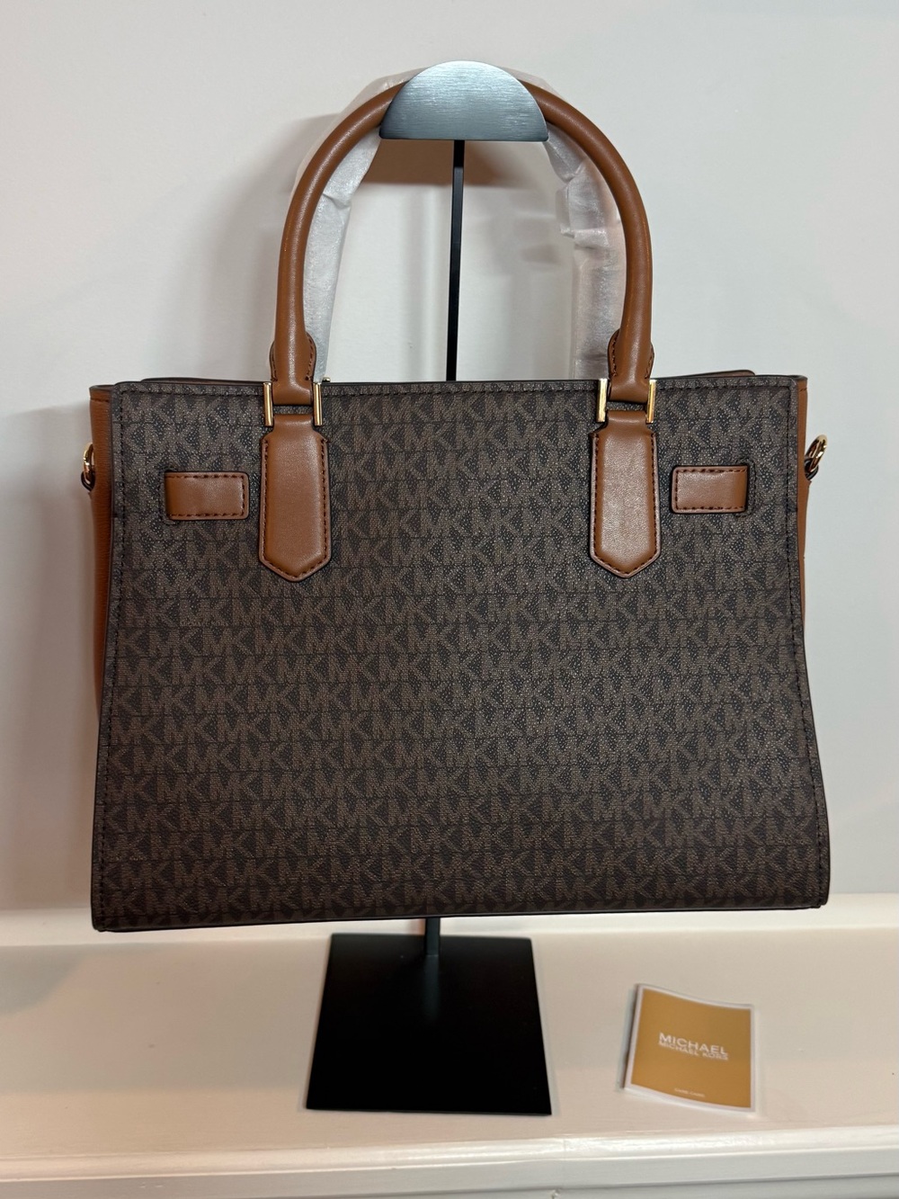 Michael Kors Hamilton Medium Logo Satchel - Picture 2 of 9